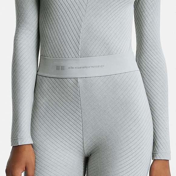 UNIQLO x ALEXANDER WANG // Heattech Extra Warm COORD Set - Picture 2 of 5